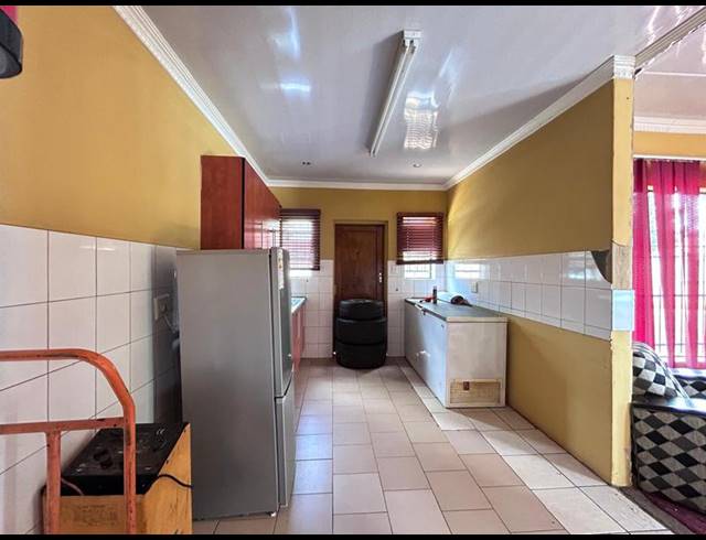 3 BEDROOM HOUSE FOR SALE IN THE ORCHARDS